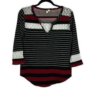 We The Free Striped Lace Detail 3/4 Sleeve Split Neck Sweater Small XS Red Black